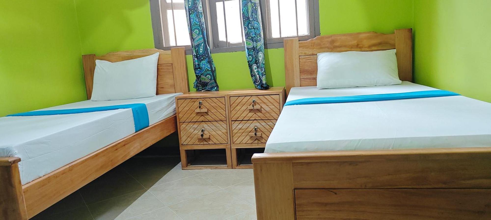 Hostel Kiliwood Moshi Buitenkant foto